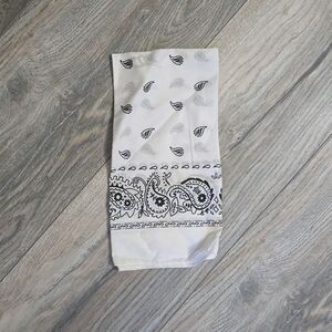 NWT, White Bandana